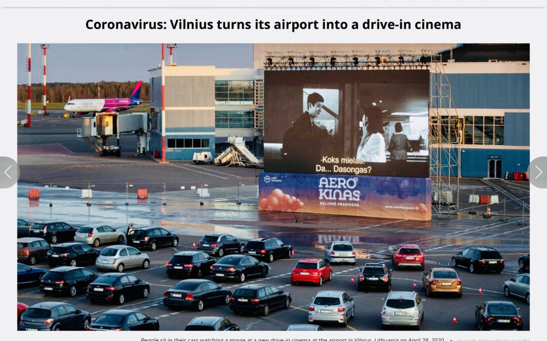 Un cinéma en plein air atterrit à l’aéroport de Vilnius